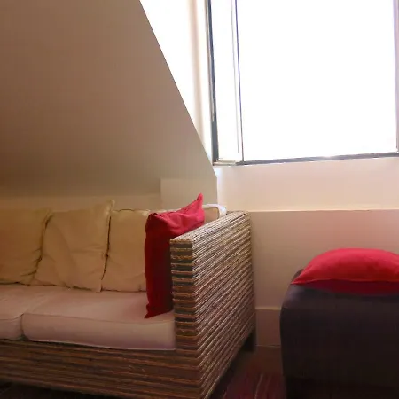 Magnificent Duplex In Mouraria Lisbon